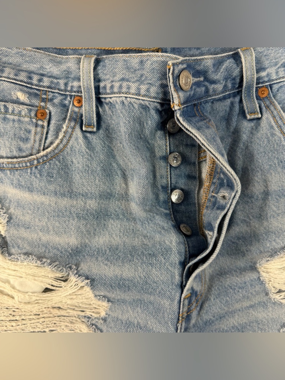 Levis 501 Women’s 34 High Rise Cut-Off Distressed Daisy Dukes Denim Jean Shorts - Picture 6 of 6